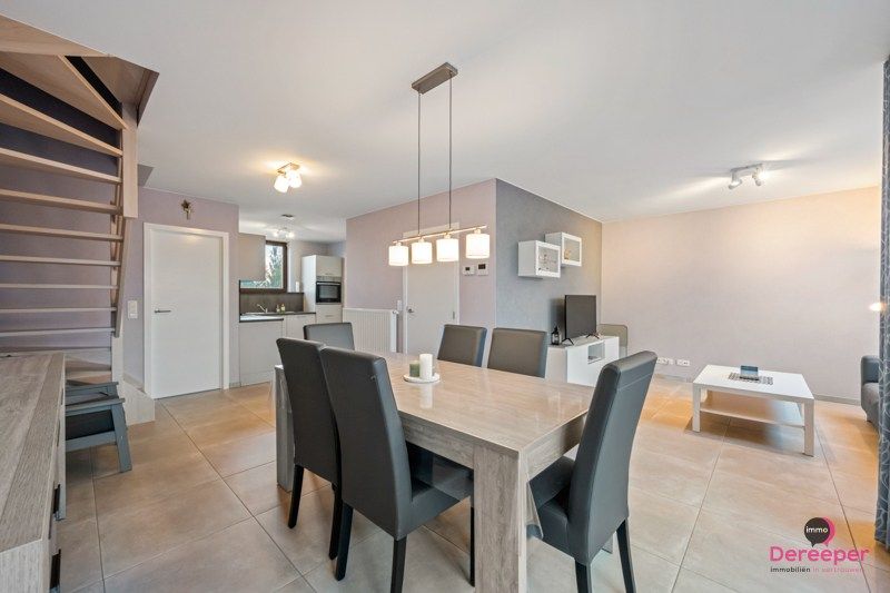 Recent Duplex-Appartement met 2 slaapkamers!  foto 2