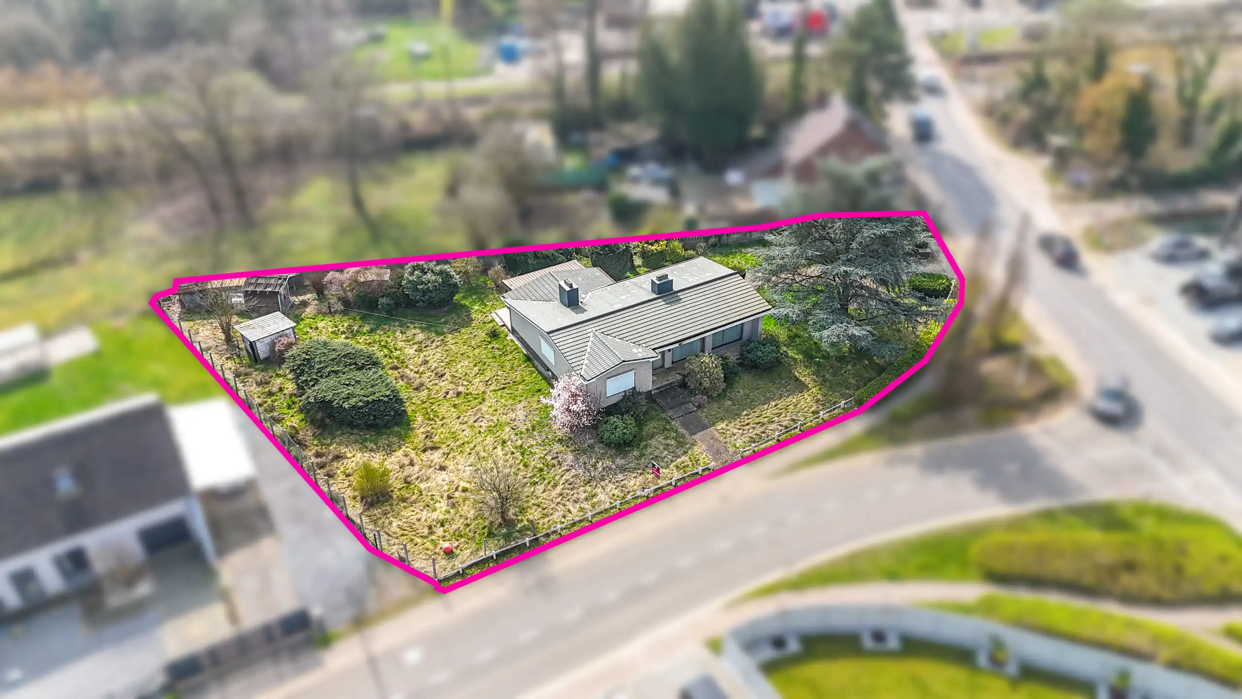 Rustig gelegen bungalow op zeer ruim perceel in Heusden! foto 34