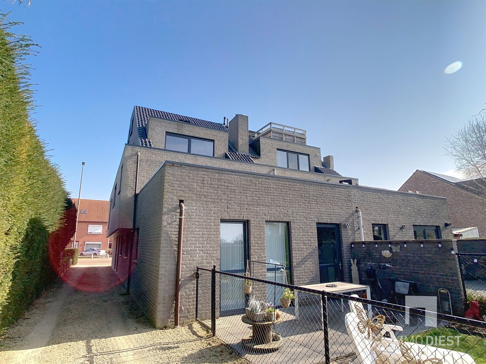 Ruime penthouse op 2de en 3de verdieping met 4 slaapkamers foto 24
