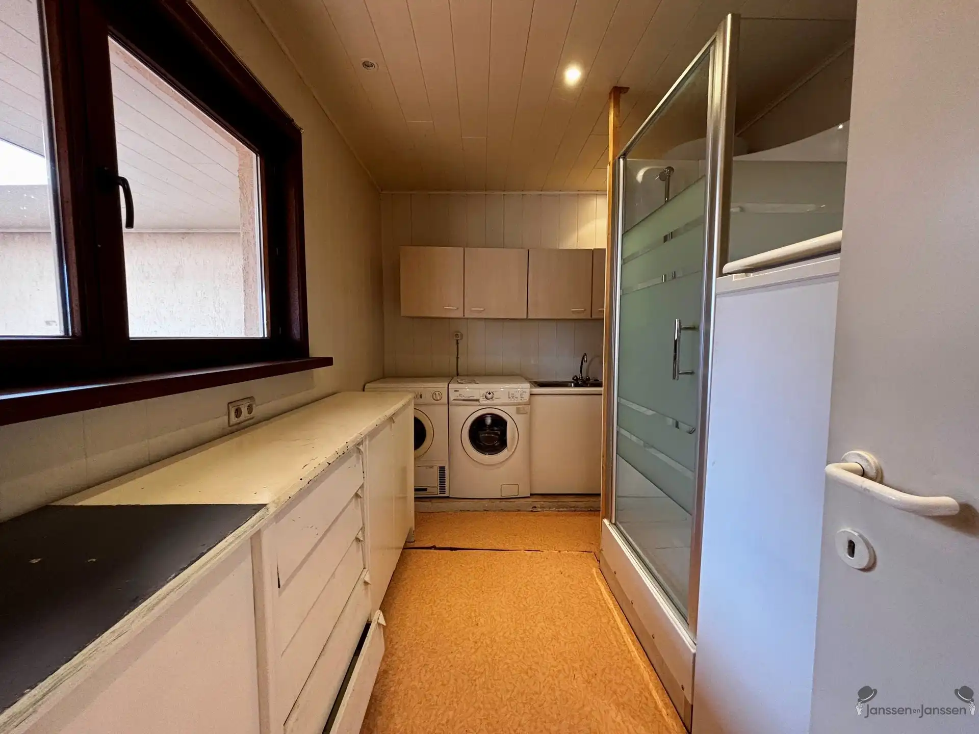 Halfopen bebouwing met 3 slpkmrs & garage foto 5