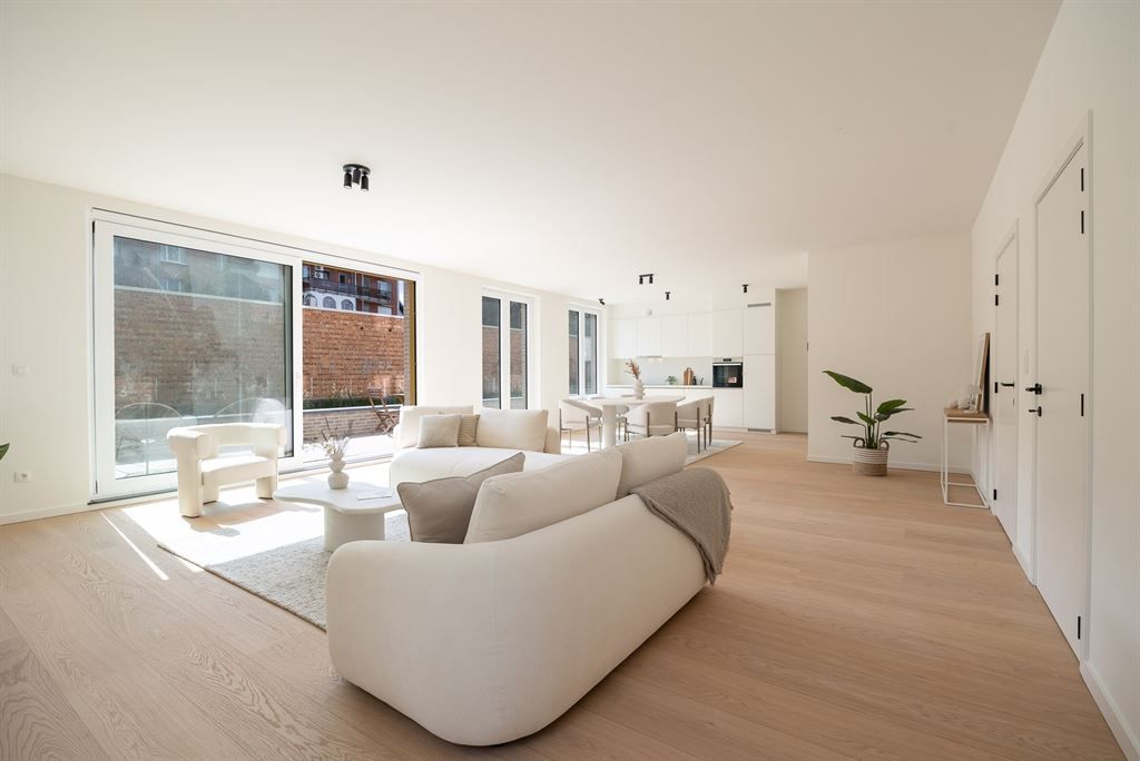 Luxueus gelijkvloers app met ruime tuin foto {{pictureIndex}}