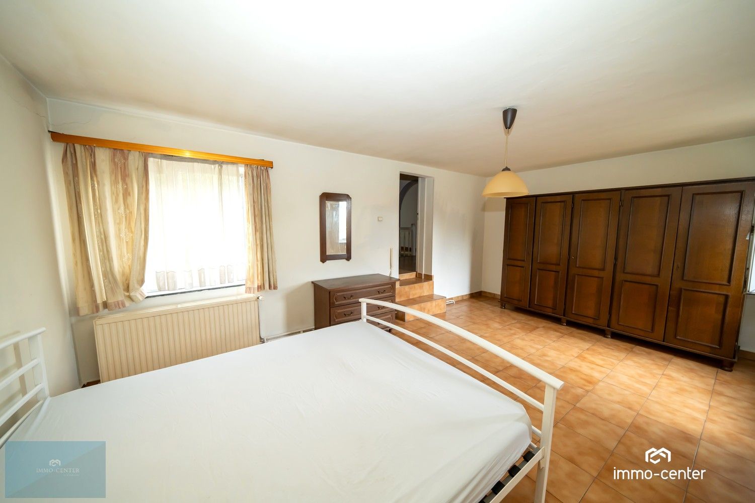 Ruime woning met 4 slaapkamers, tuin en garage – Genk (Winterslag) foto 16