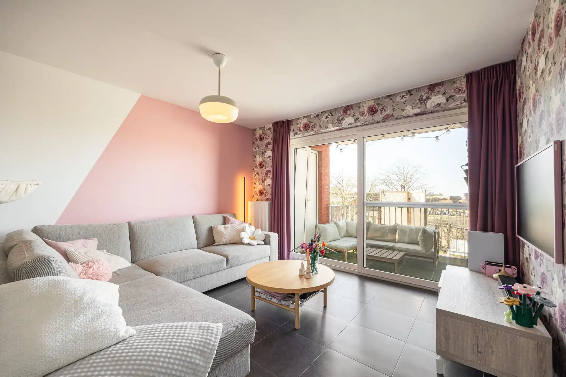 Modern appartement met zonnig terras en autostaanplaats! foto 7