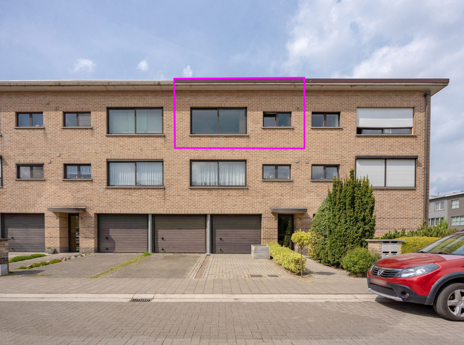 Verzorgd appartement op de 2e verdieping, met terras en garage! foto 15