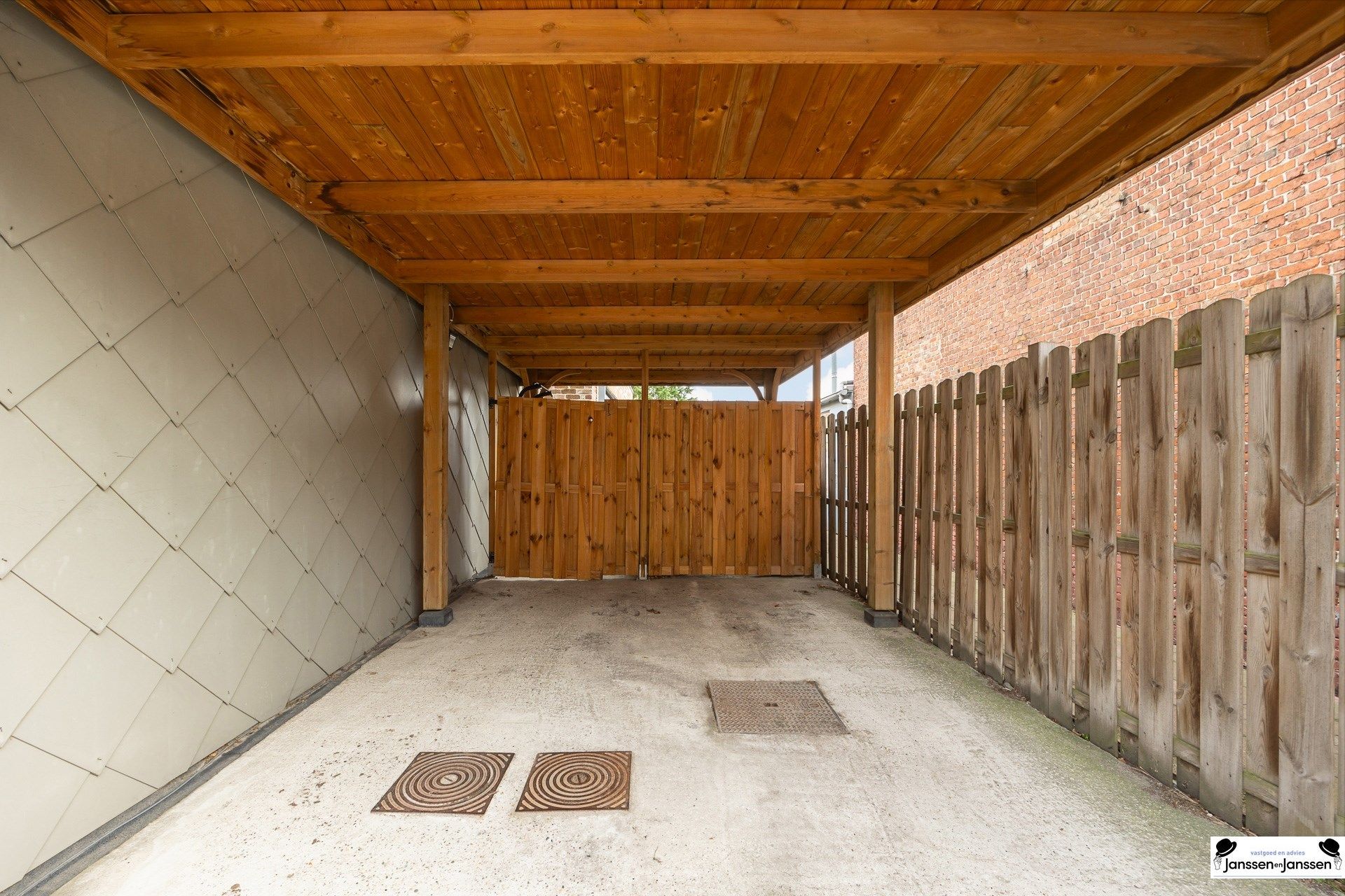 Prachtig gerenoveerde woning met 3 slaapkamers en groene tuin in Ekeren! foto 33