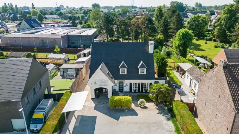 Exclusieve rustieke villa in Erembodegem met privé wellness foto 4
