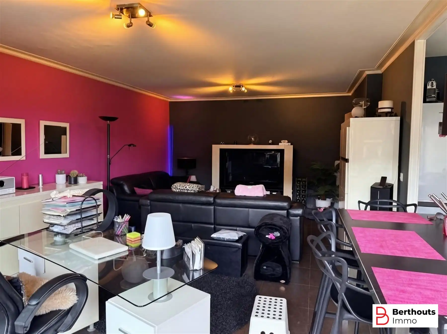 APPARTEMENT INCLUSIEF  ONDERGRONDSE STAANPLAATS foto 3
