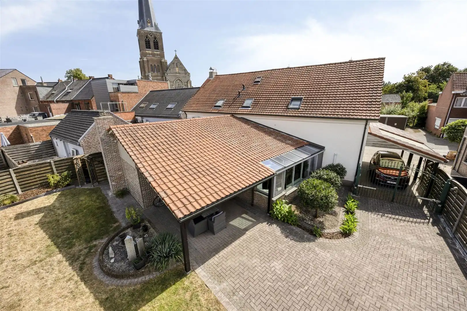 TE KOOP: Woning met handelsruimte en appartement in Eksel! foto 53