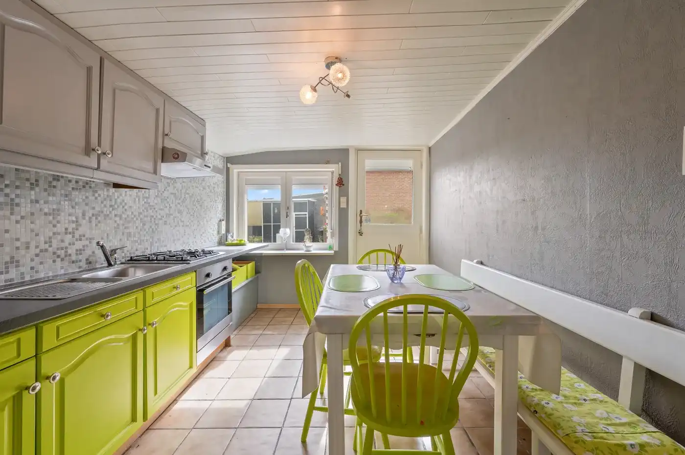 Charmante woning in Kortenaken met ruime tuin, garage en 3 slaapkamers foto 4