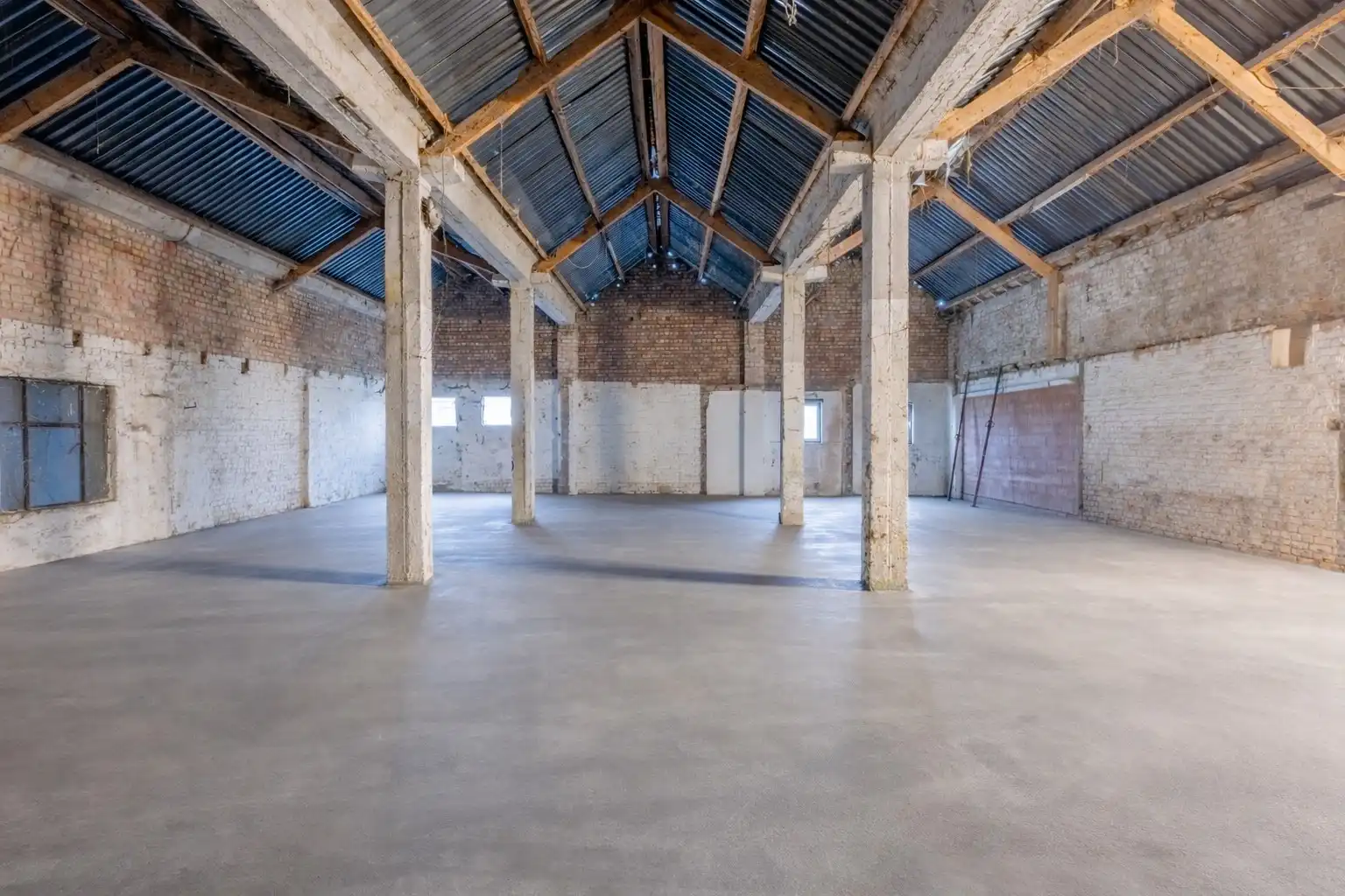 Fermette met atelierruimte/opslagruimte op prachtige locatie foto 6