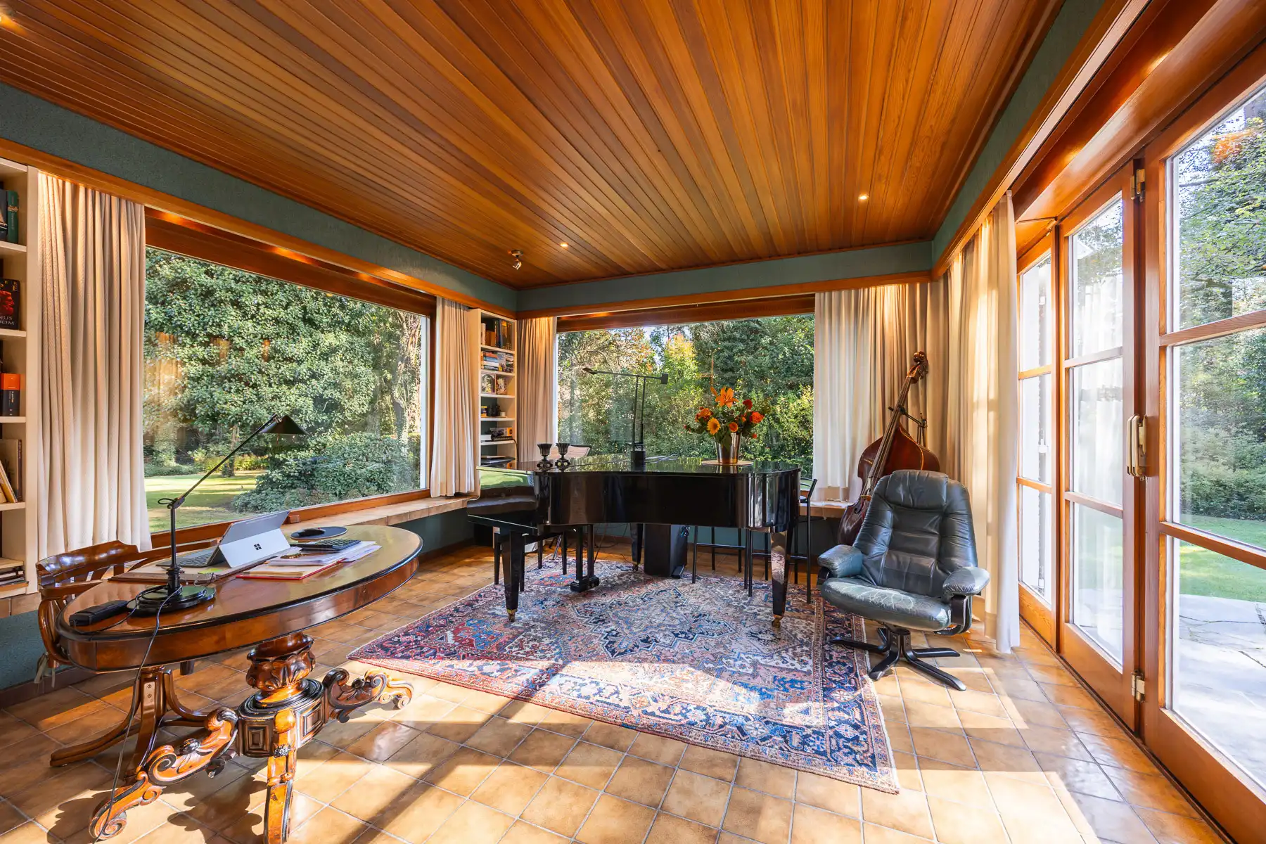 Exclusieve villa met 5 slpk op ruim groen perceel foto 9