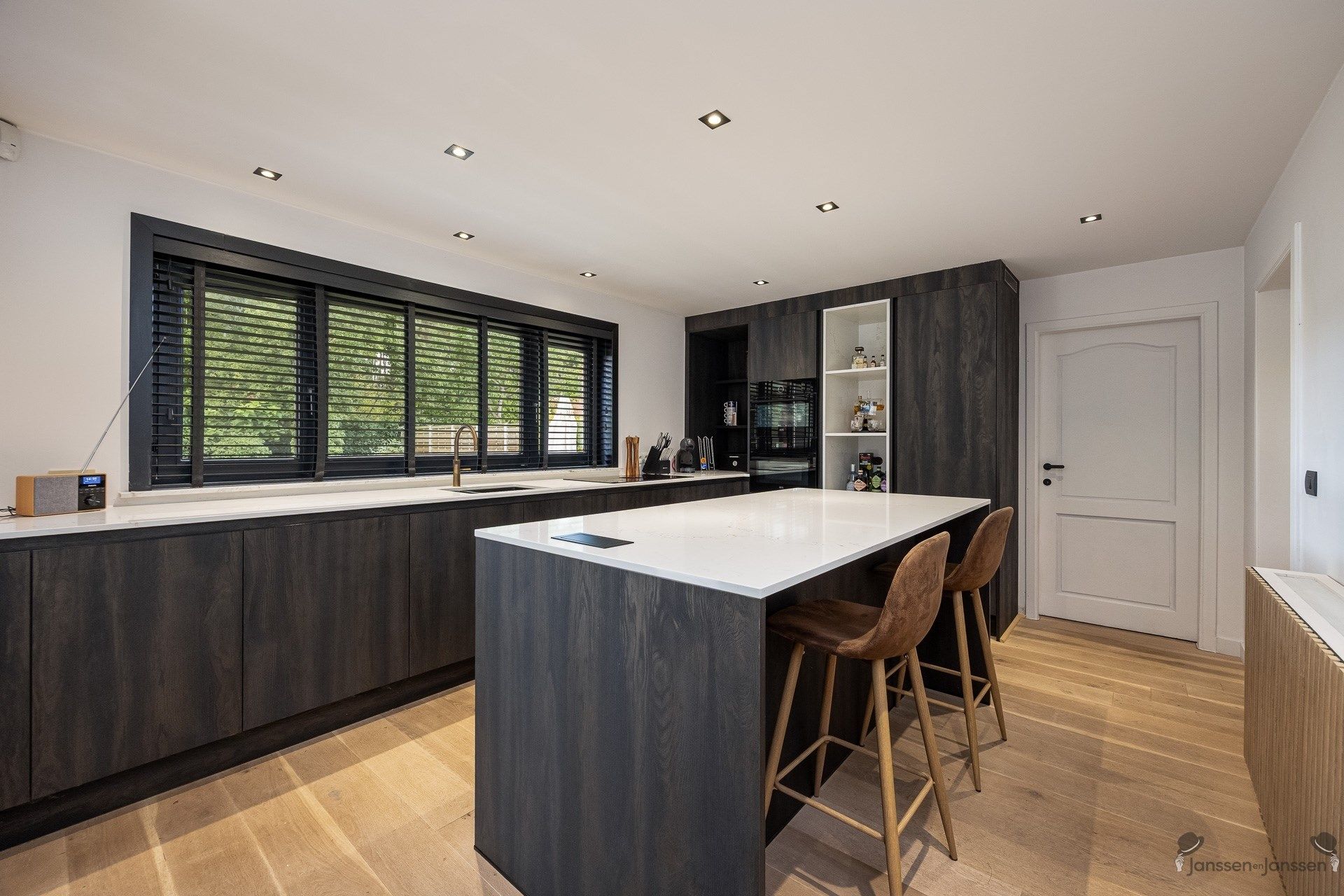 Charmante gerenoveerde woning te Zoersel foto 8