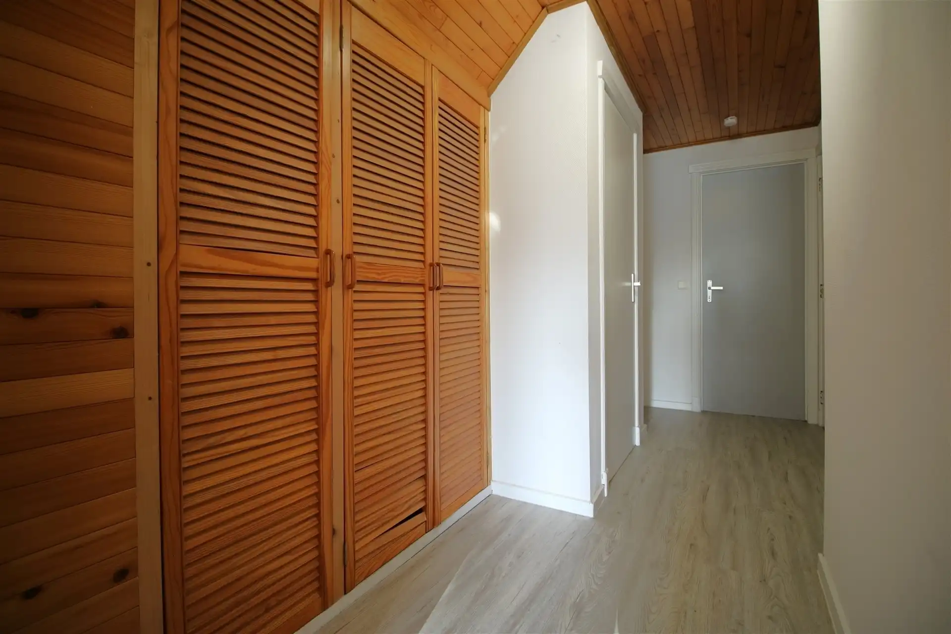 Vernieuwde woning in rustige omgeving foto 21