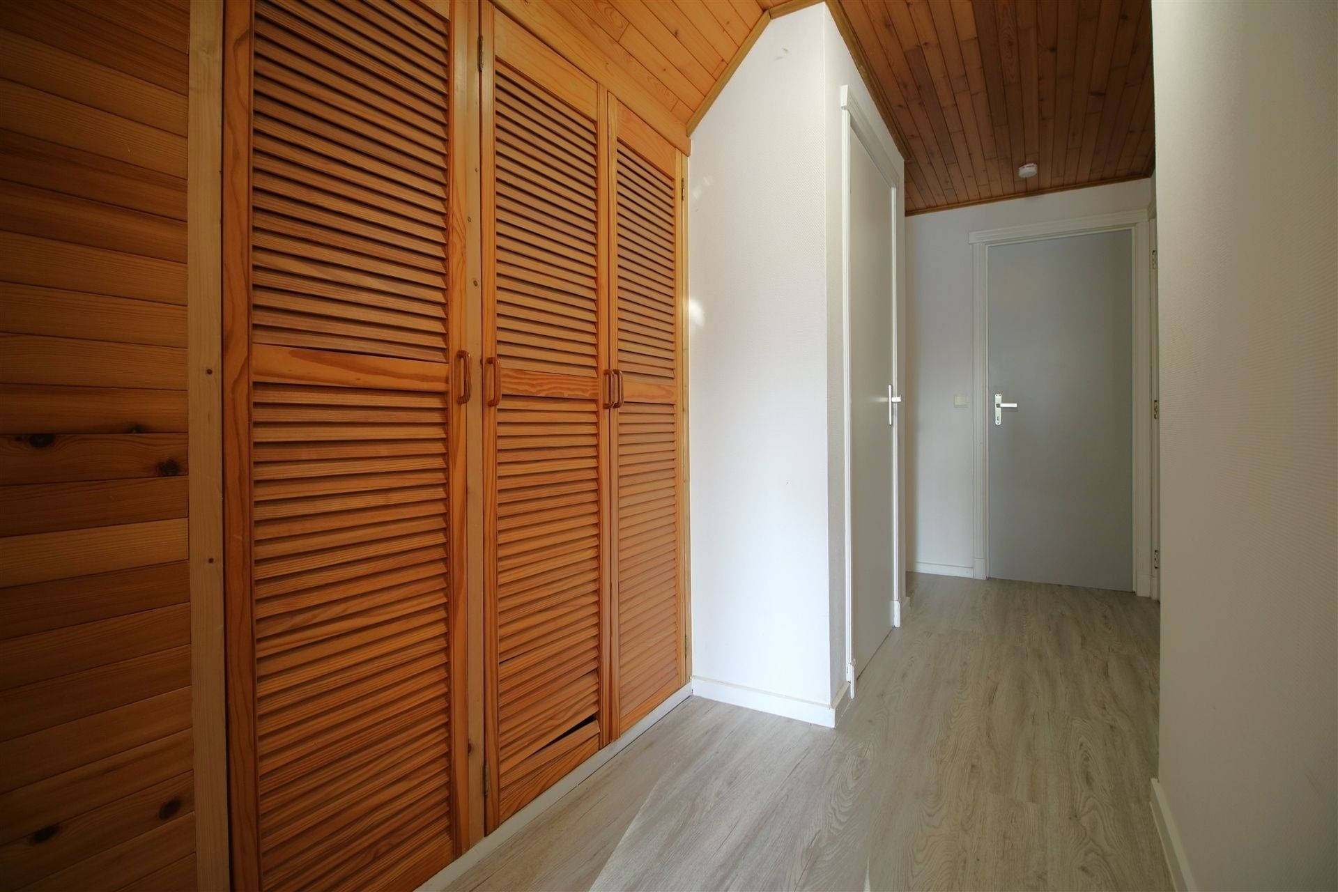 Vernieuwde woning in rustige omgeving foto 21