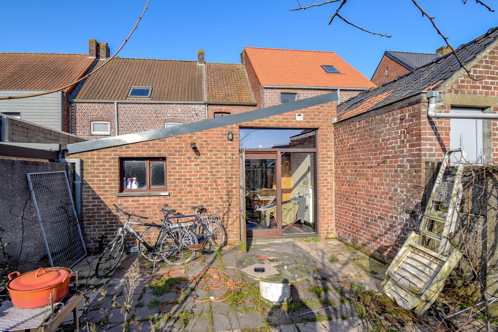 Centraal gelegen woning met tuin te Koekelare foto 11