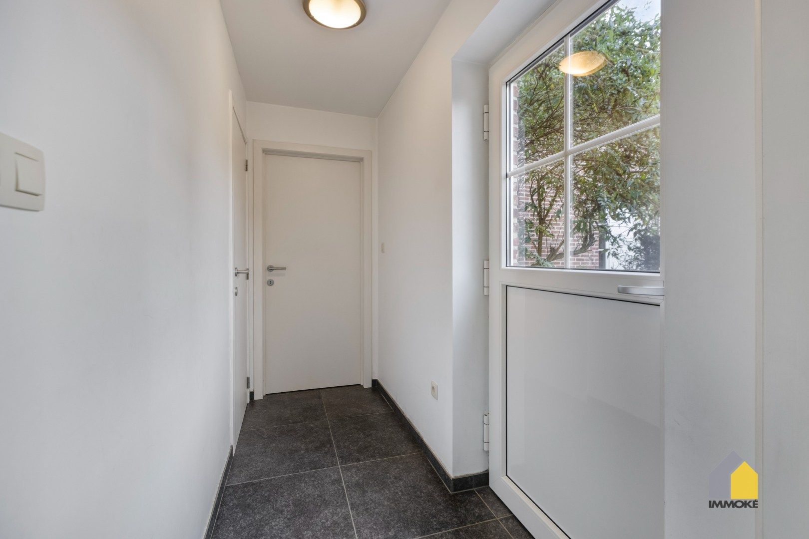 Energiezuinige woning op 3 a 14 ca met 3 slpk, 2 badkamers en knusse tuin. foto 14