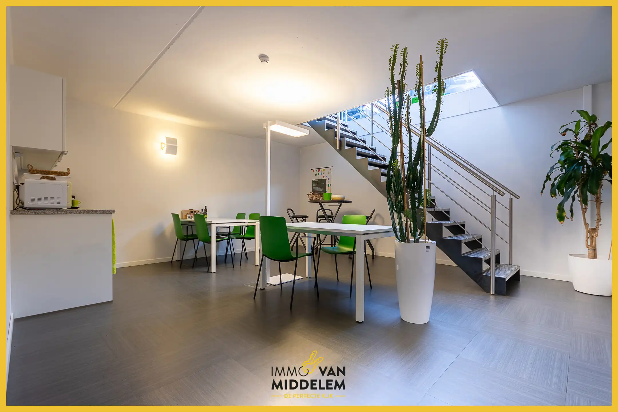 ENERGIEZUINIGE KANTOORRUIMTE MET 2 PARKINGS TE ZELLIK foto 4