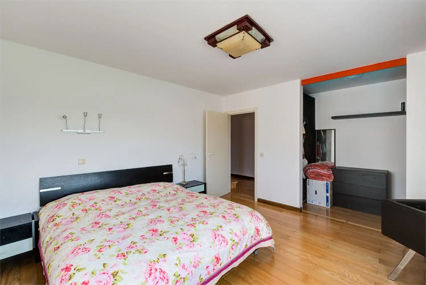 UNIEKE VILLA MET 6 SLAAPKAMERS EN 3 BADKAMERS IN VELDWEZELT foto 20