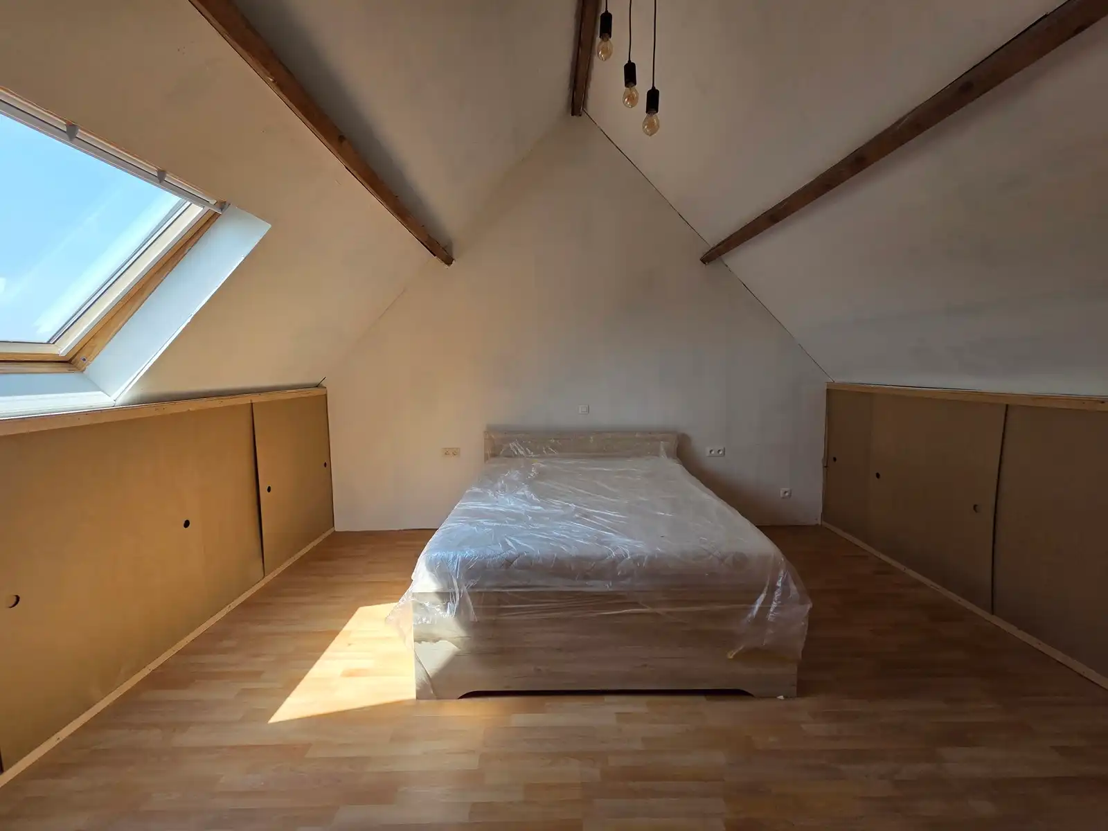 Aangename woning met 2 slaapkamers! foto 8