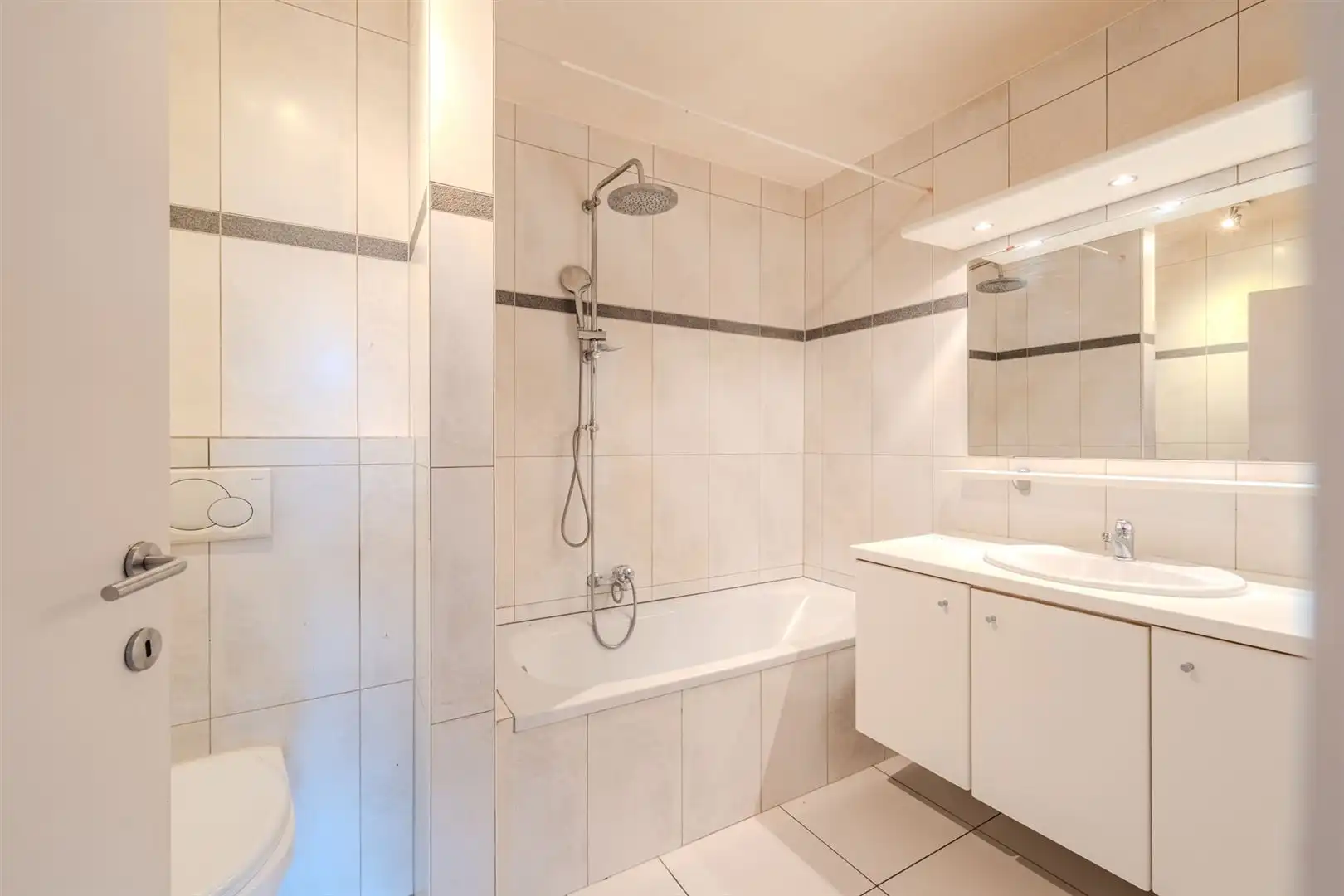 Appartement + garage foto 7