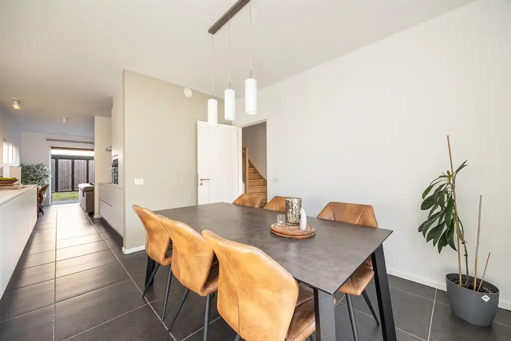 Recente BEN-woning met 3 slaapkamers en tuin foto 2