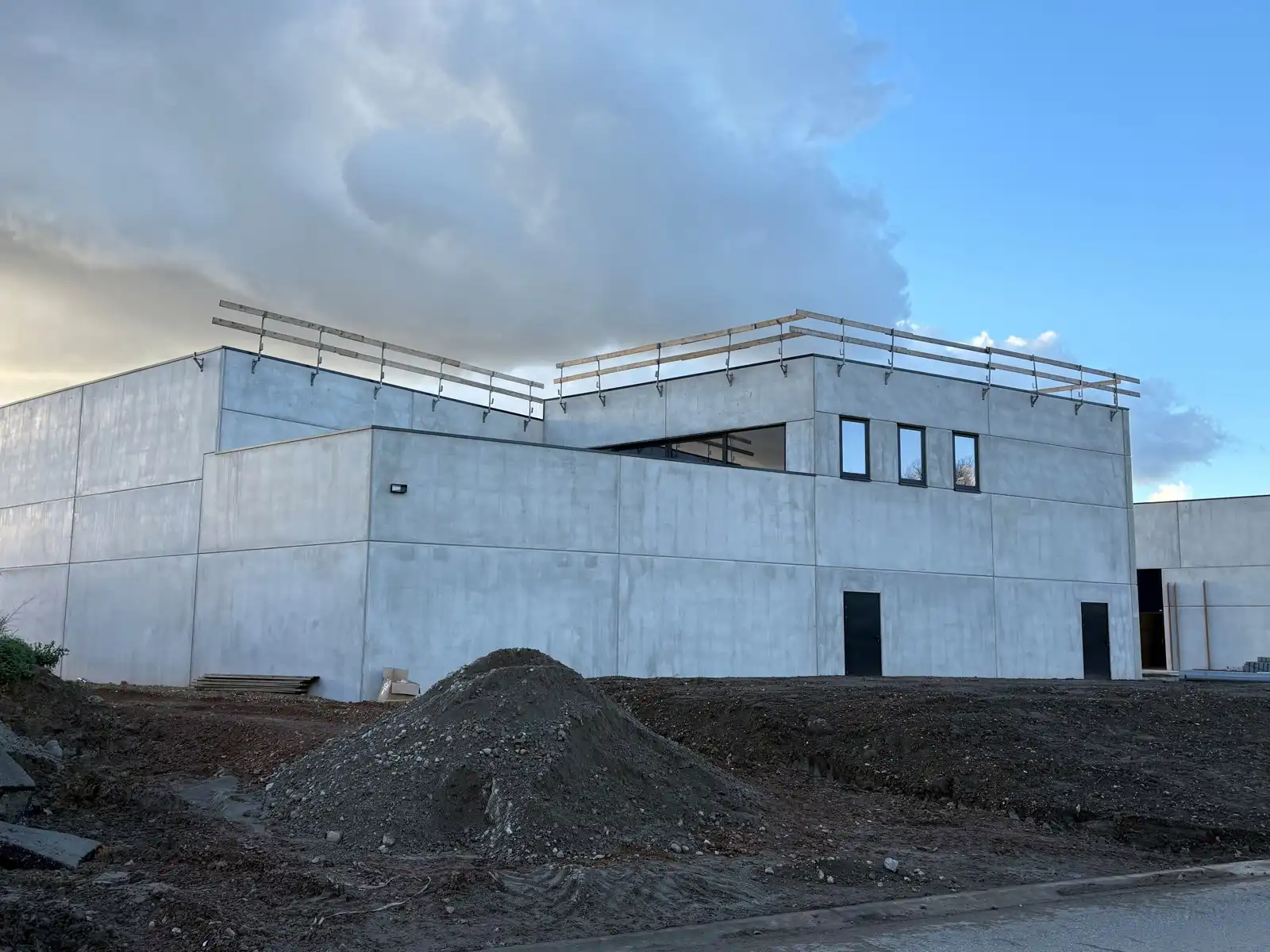 Gebouw te koop foto 3