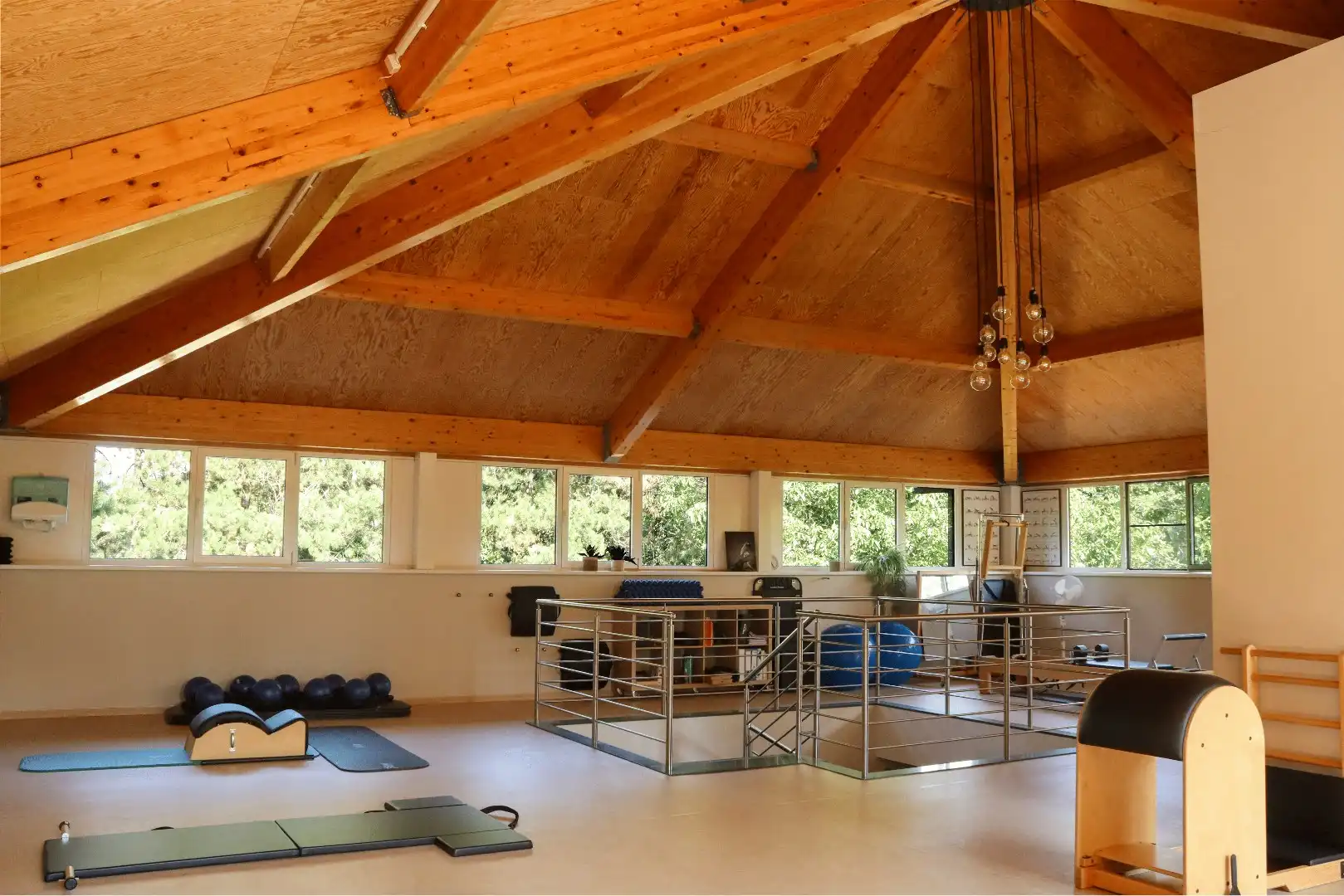 Riante villa met binnenzwembad op een uitzonderlijk domein van 6.426 m² foto 24