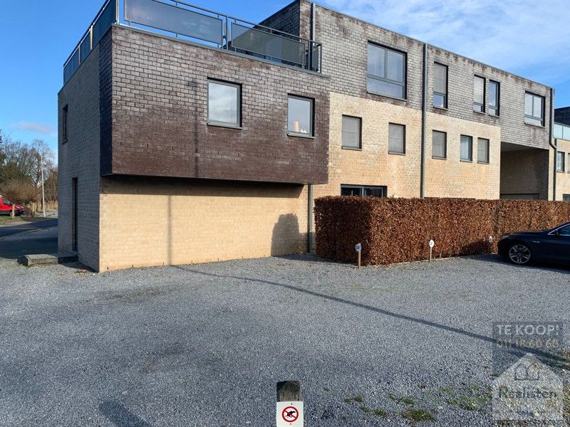 Ruim appartement met 1+1 slaapkamer en groot dakterras in Dilsen-Stokkem foto 3