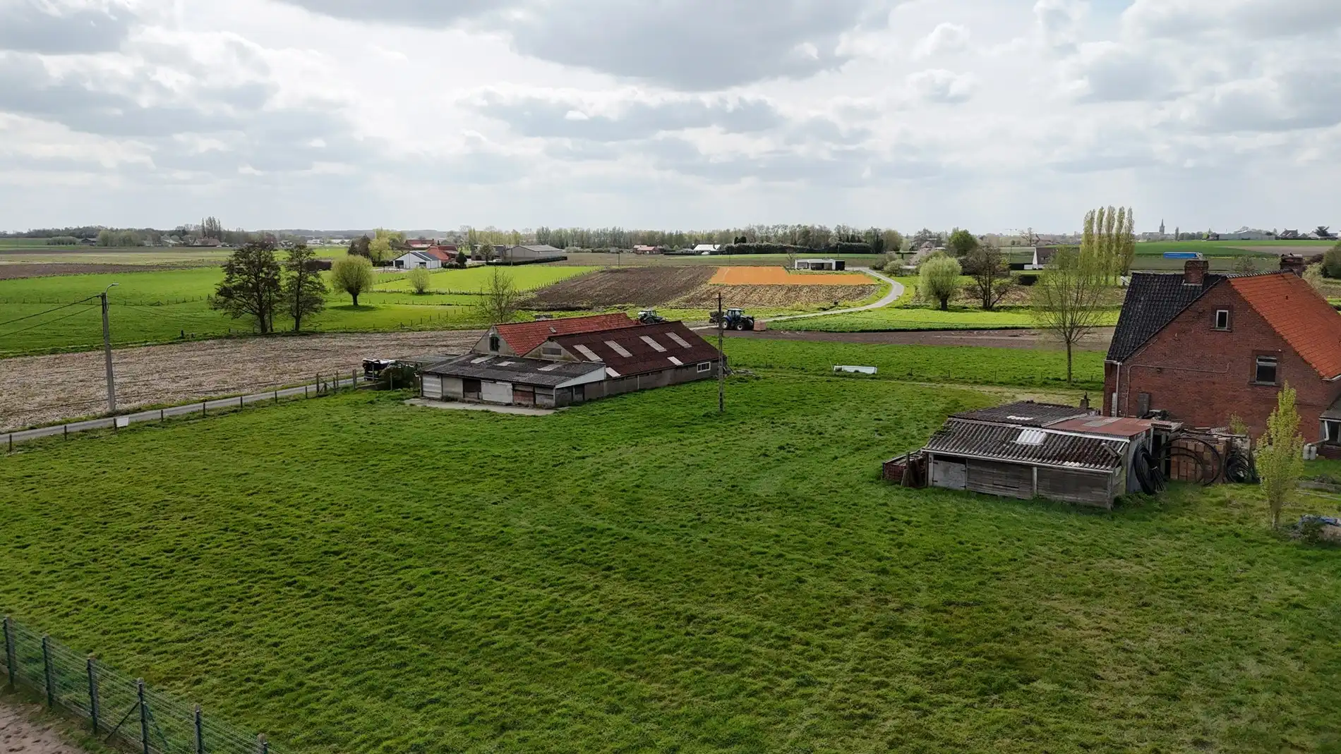 Alleenstaande woning met vergezichten te Zwevezele foto 6