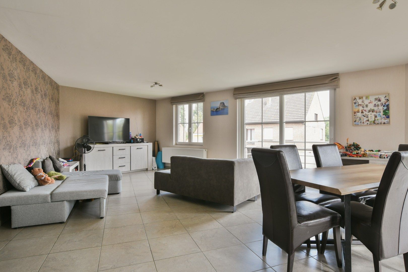 Instapklare duplex (130 m²) in het hart van Eernegem foto 4