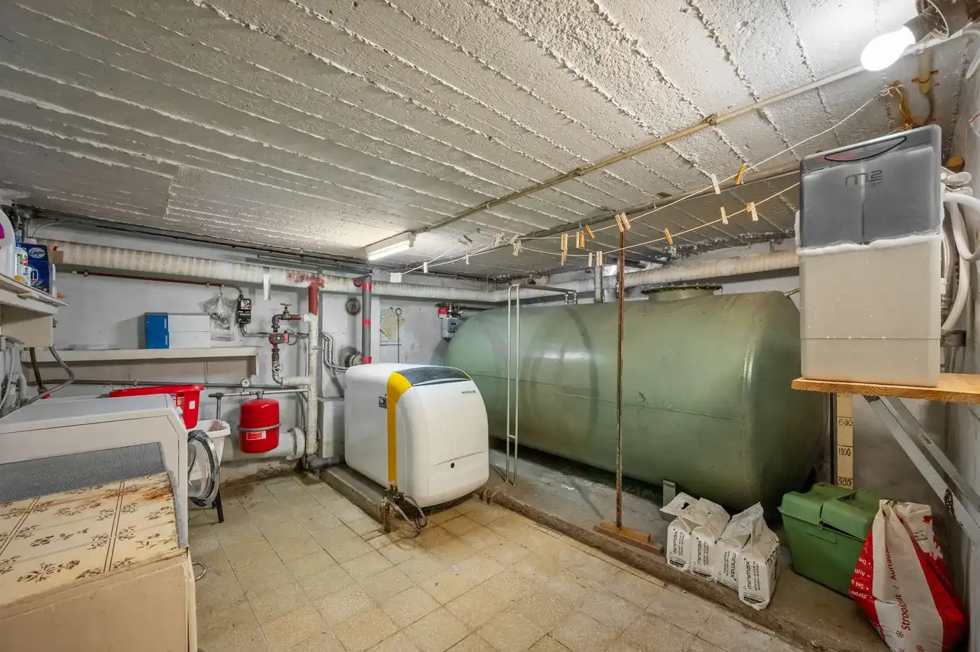 Charmante rijwoning met 2 slpk, tuin en parking foto 22