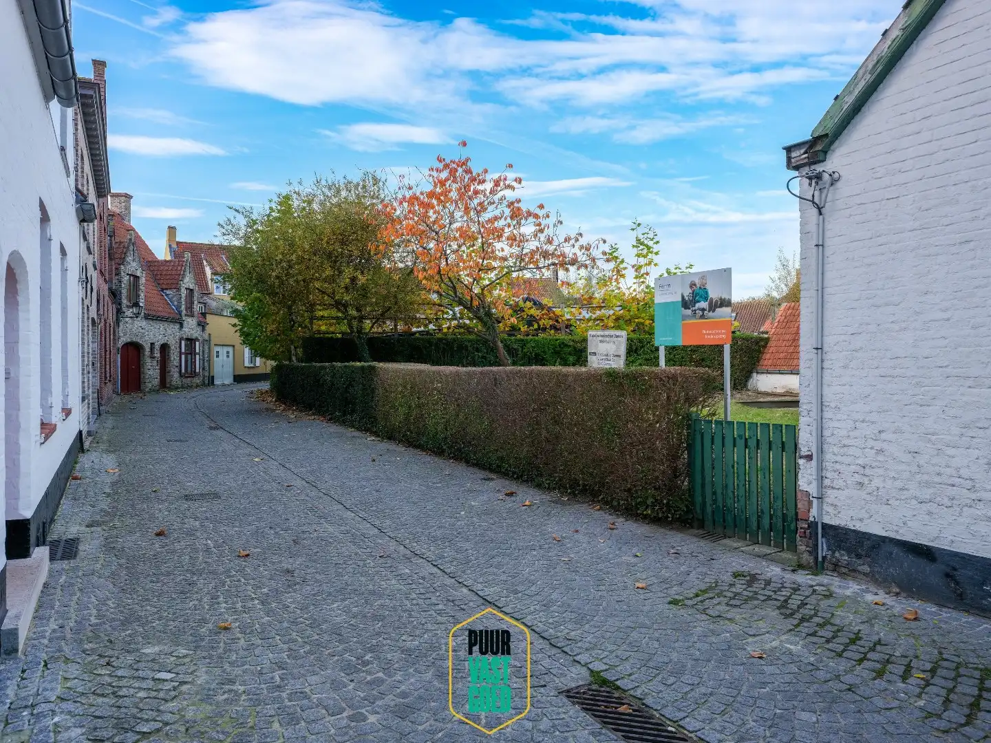 Unieke opportuniteit op 1160 m² grond, binnen de stadswallen van Damme foto 4