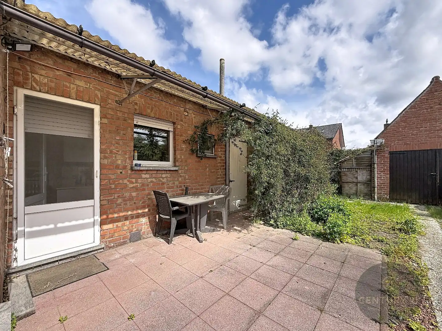 Te renoveren halfopen bebouwing met 4 slaapkamers  foto 19