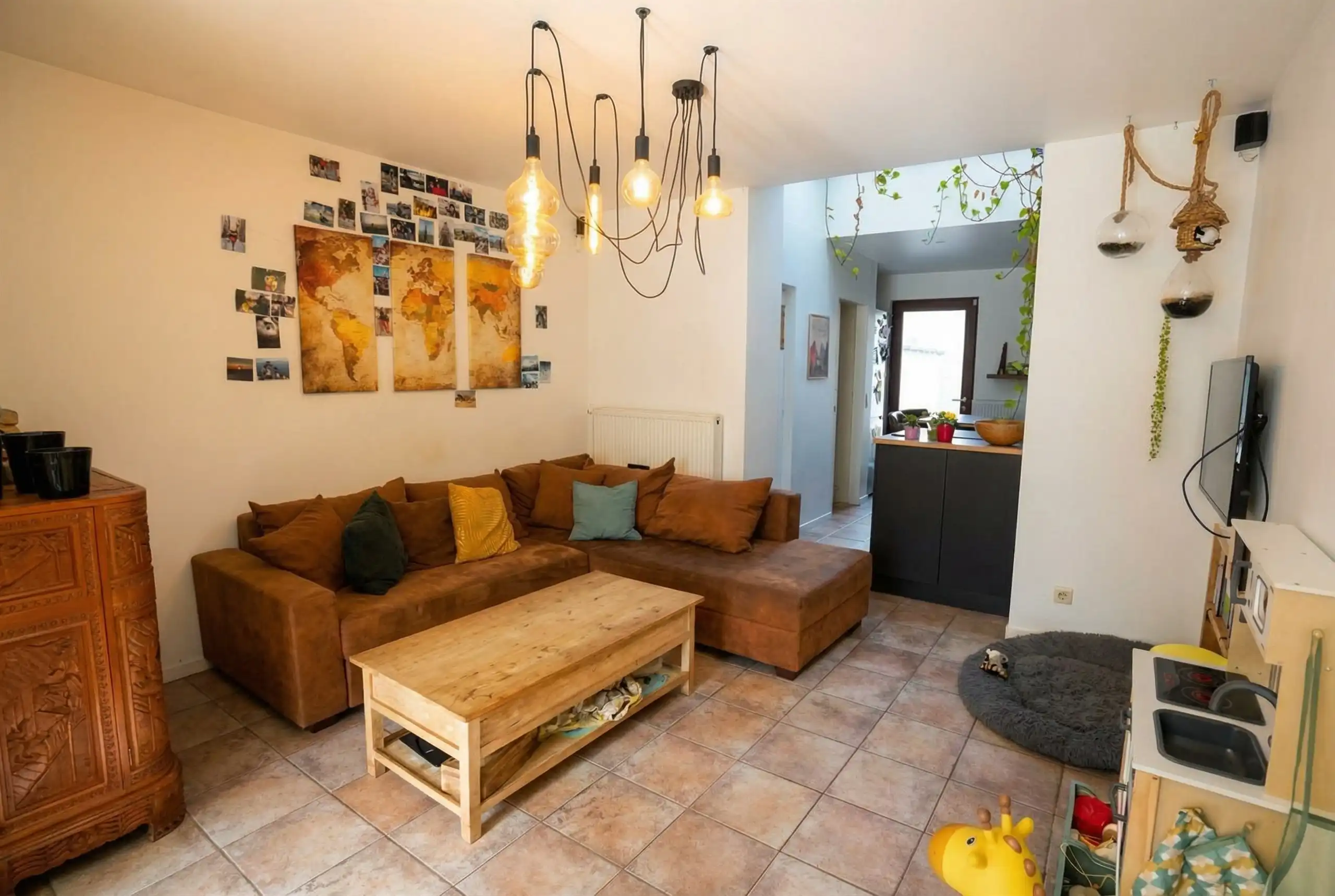 Interessante woning met grote garage en tuin, 3 slaapkamers foto 5