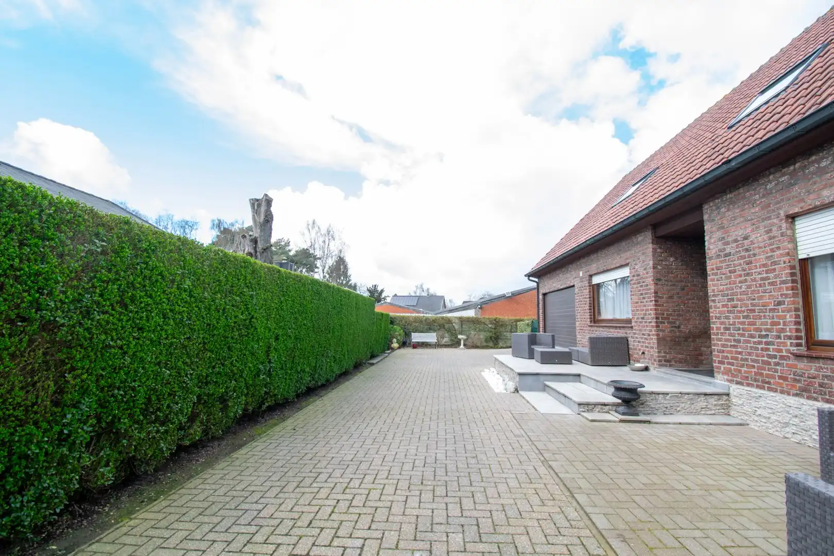 Prachtige open villa te koop in Destelbergen - Ruimtelijke 356 m² woning met een groot perceel van 620 m² en volop mogelijkheden! foto 3