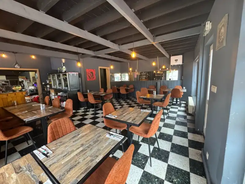 Handelspand op goede locatie! foto 4