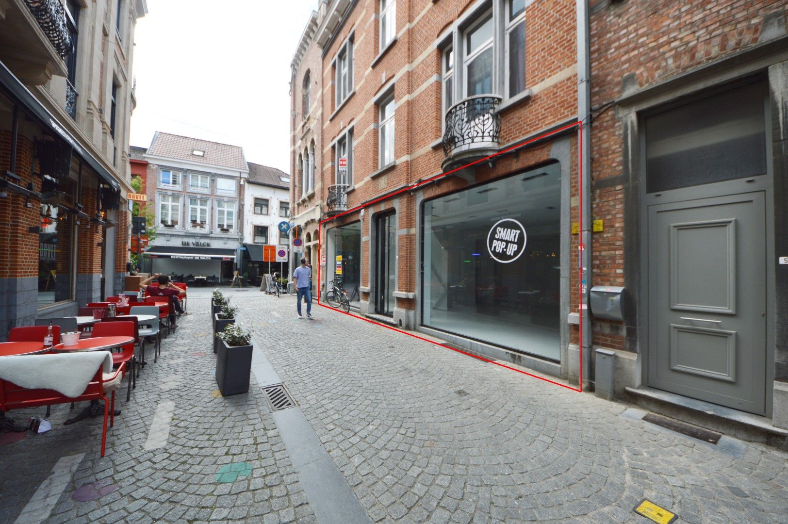 MODERN GELIJKVLOERS RECHTOVER BAVET foto 4