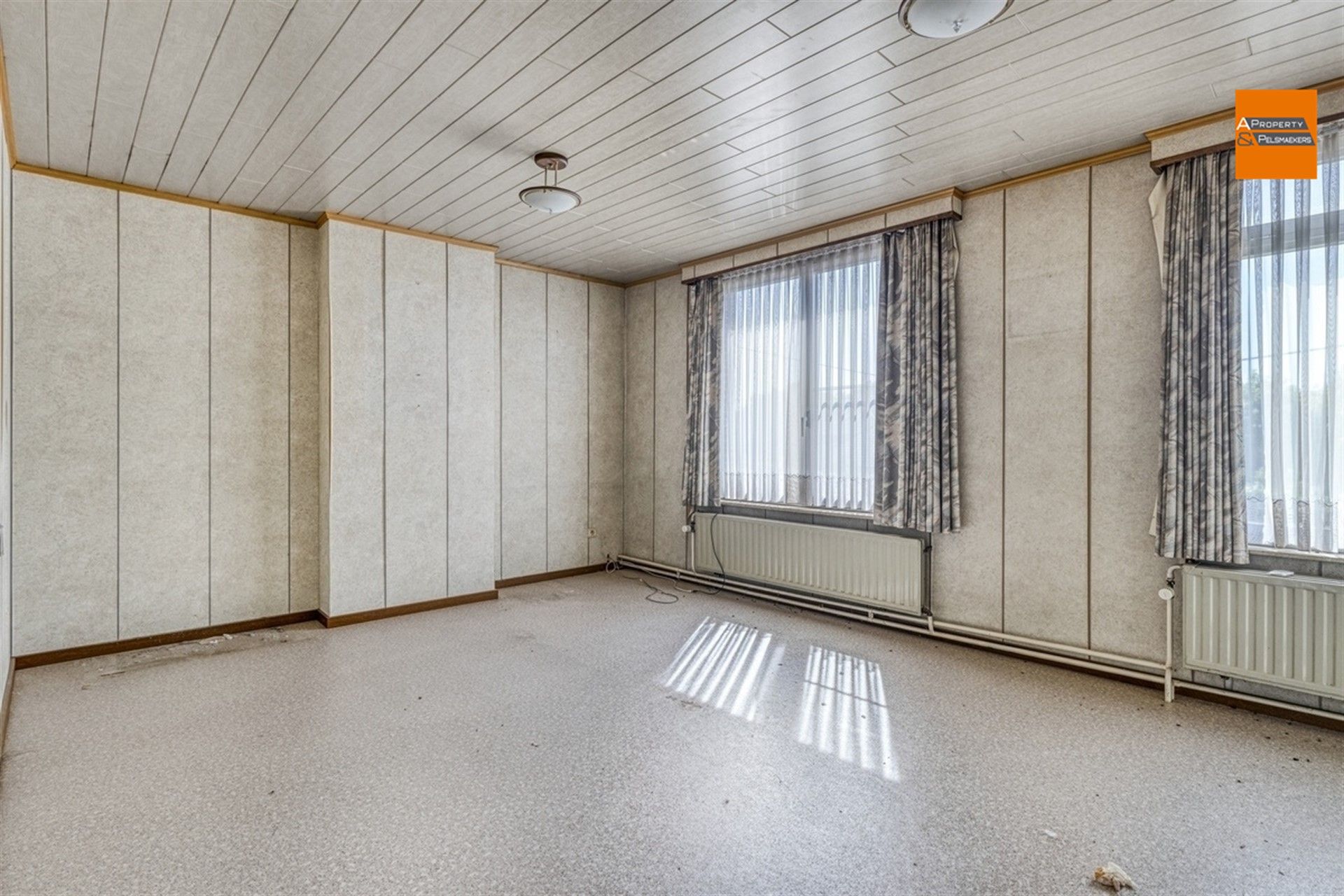 Ruime woning met potentieel in een rustige en groene omgeving foto 14