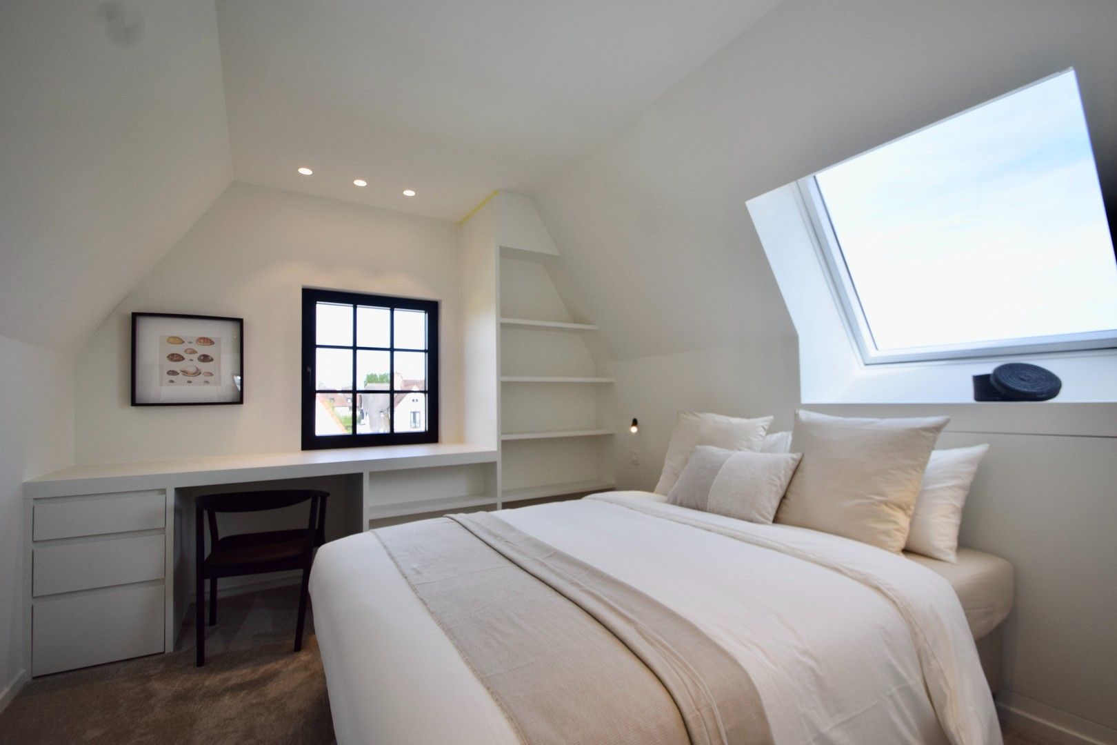 Alleenstaande villa uitzonderlijk rustig gelegen in een groene omgeving, aan de rand van het Zoute vlakbij de Kalfsmolen en de Graaf Jansdijk. foto 24