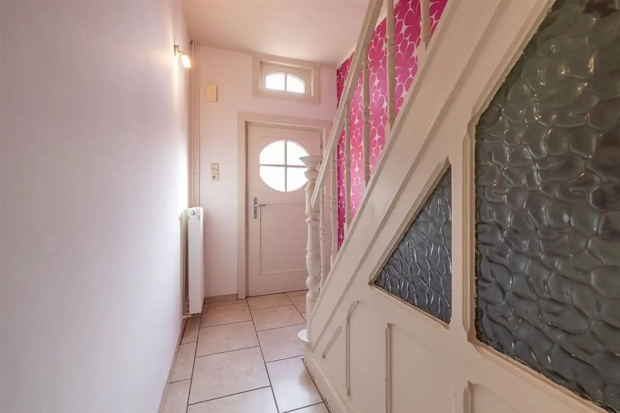 Stadswoning met drie slpk en tuintje op gunstige locatie foto 17