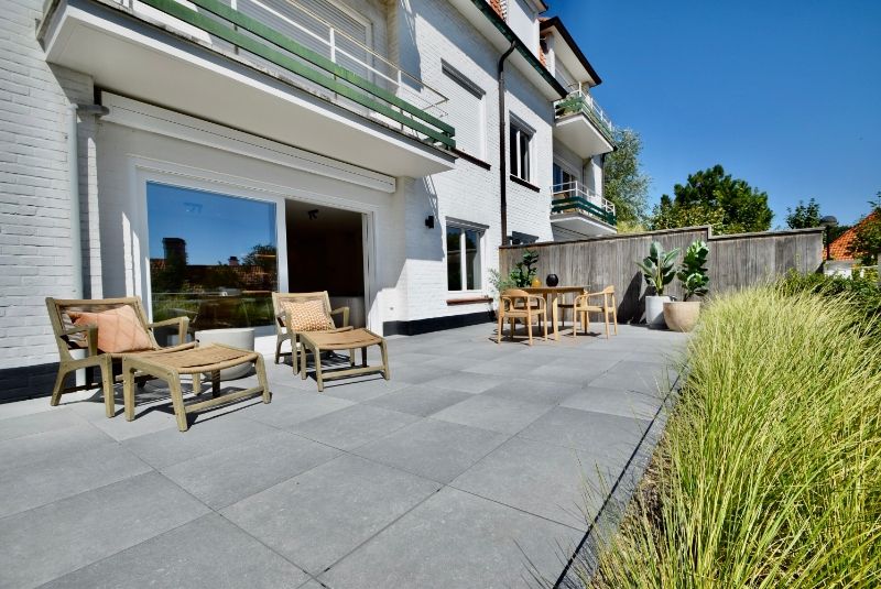 Subliem tuinappartement met zonneterras van 72m²  in een karaktervolle villaresidentie in een paadje. foto 7