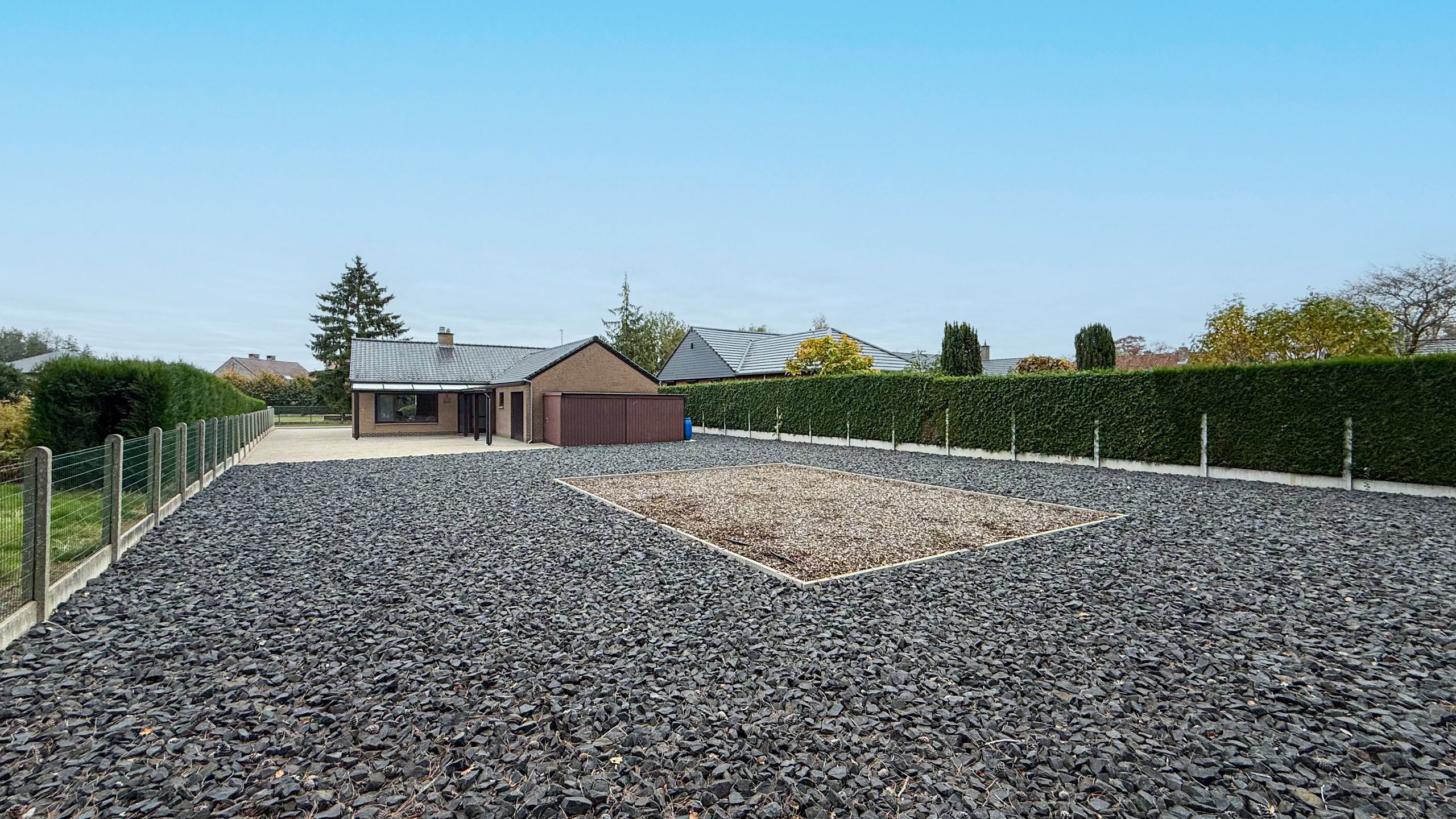 Gelijkvloerse woning op 10a met 3slpk en inpandige garage! foto 33