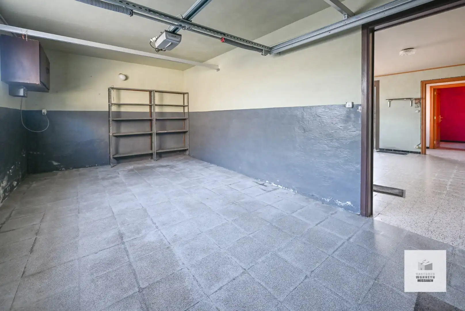 Te renoveren gelijkvloerse woning met  3slpk, garage, tuin op 1290m2 foto 24