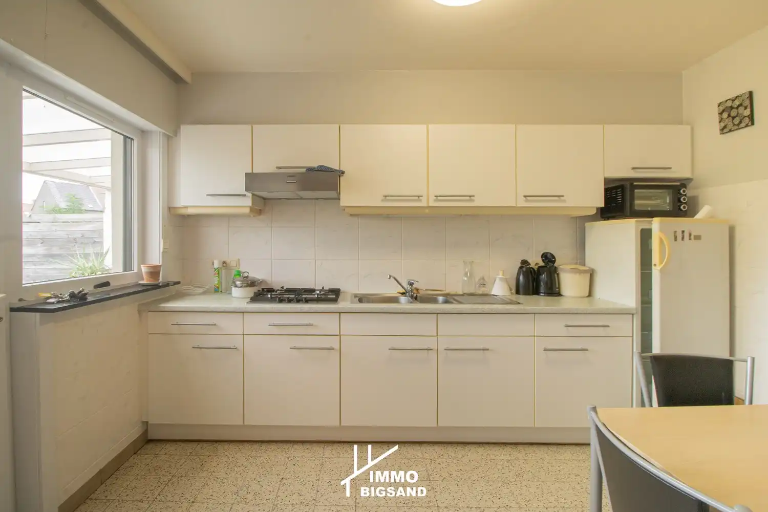 Ruime woning met 3 slaapkamers, garage en tuin te koop in Menen foto 6