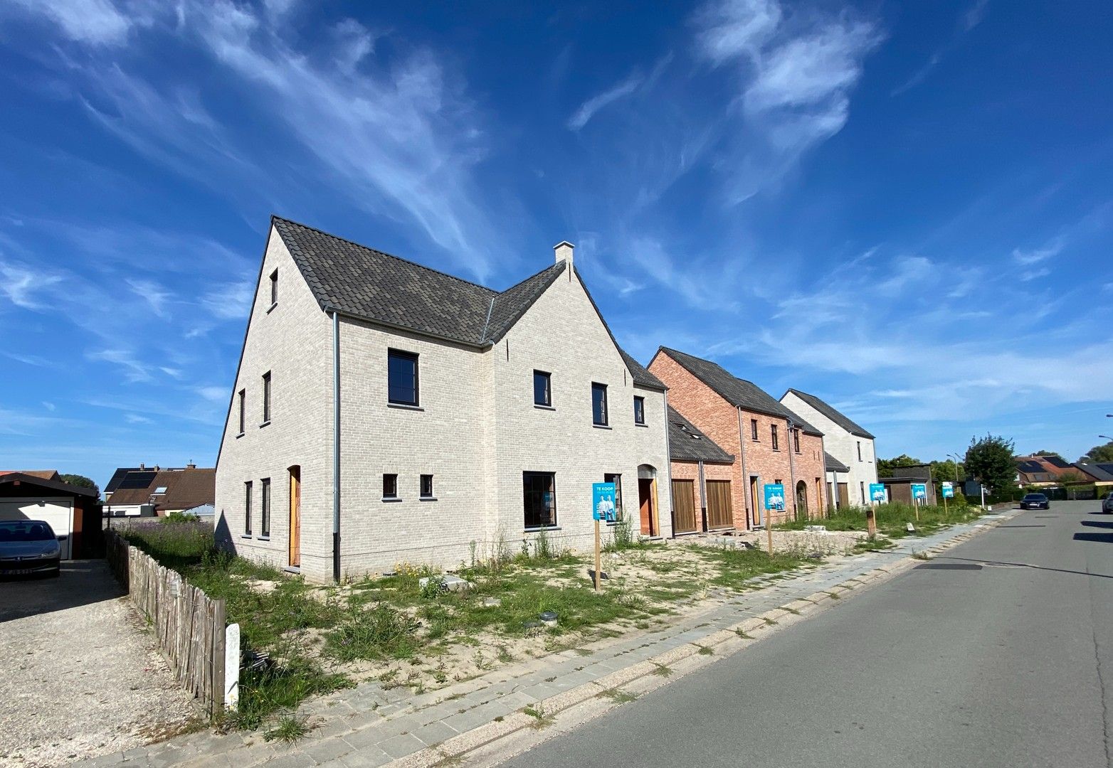 Zeer ruime nieuwbouwwoning op 2km van Brugge foto 2