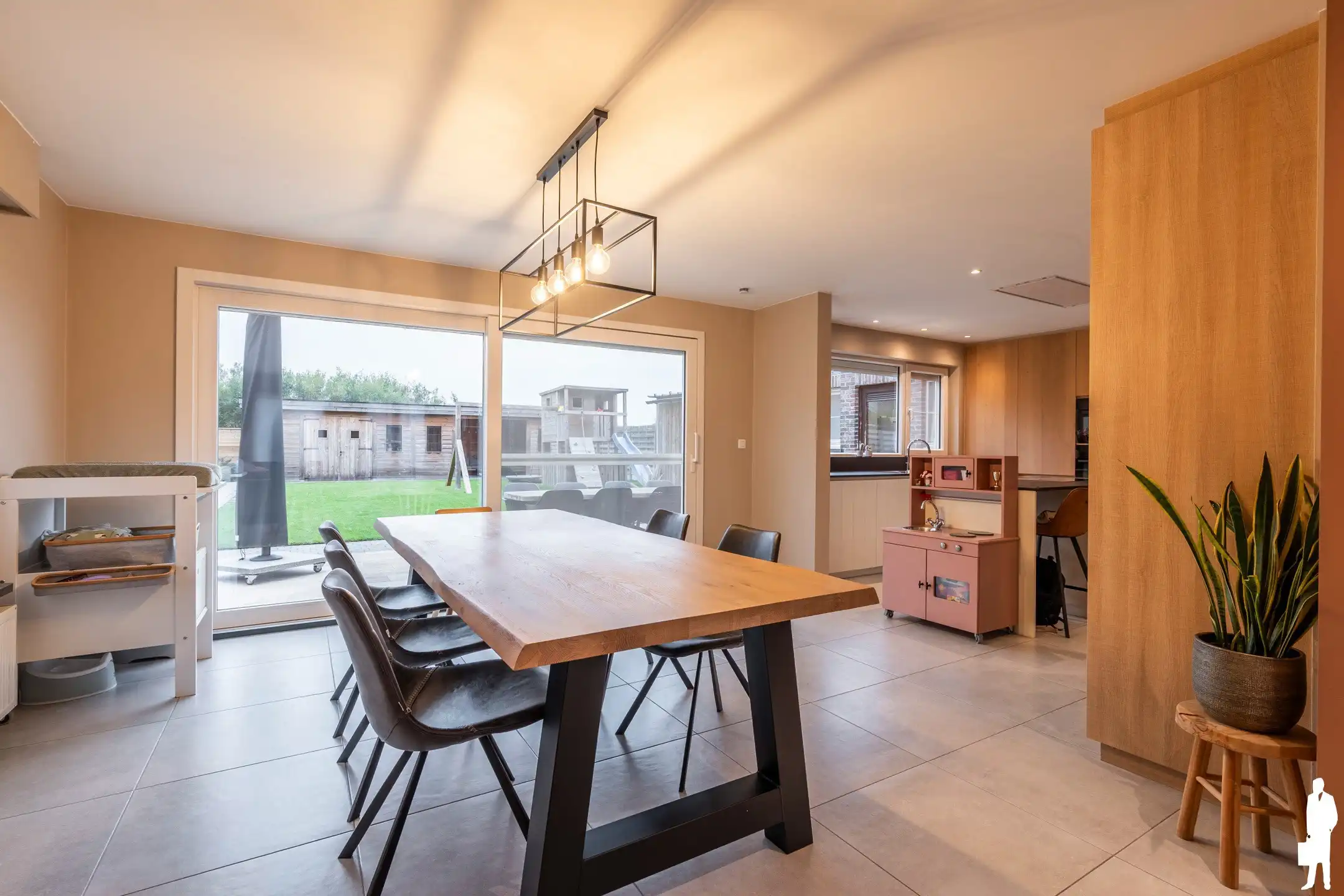 Verzorgde gezinswoning met 3 slaapkamers te Sint-Lenaarts foto 10