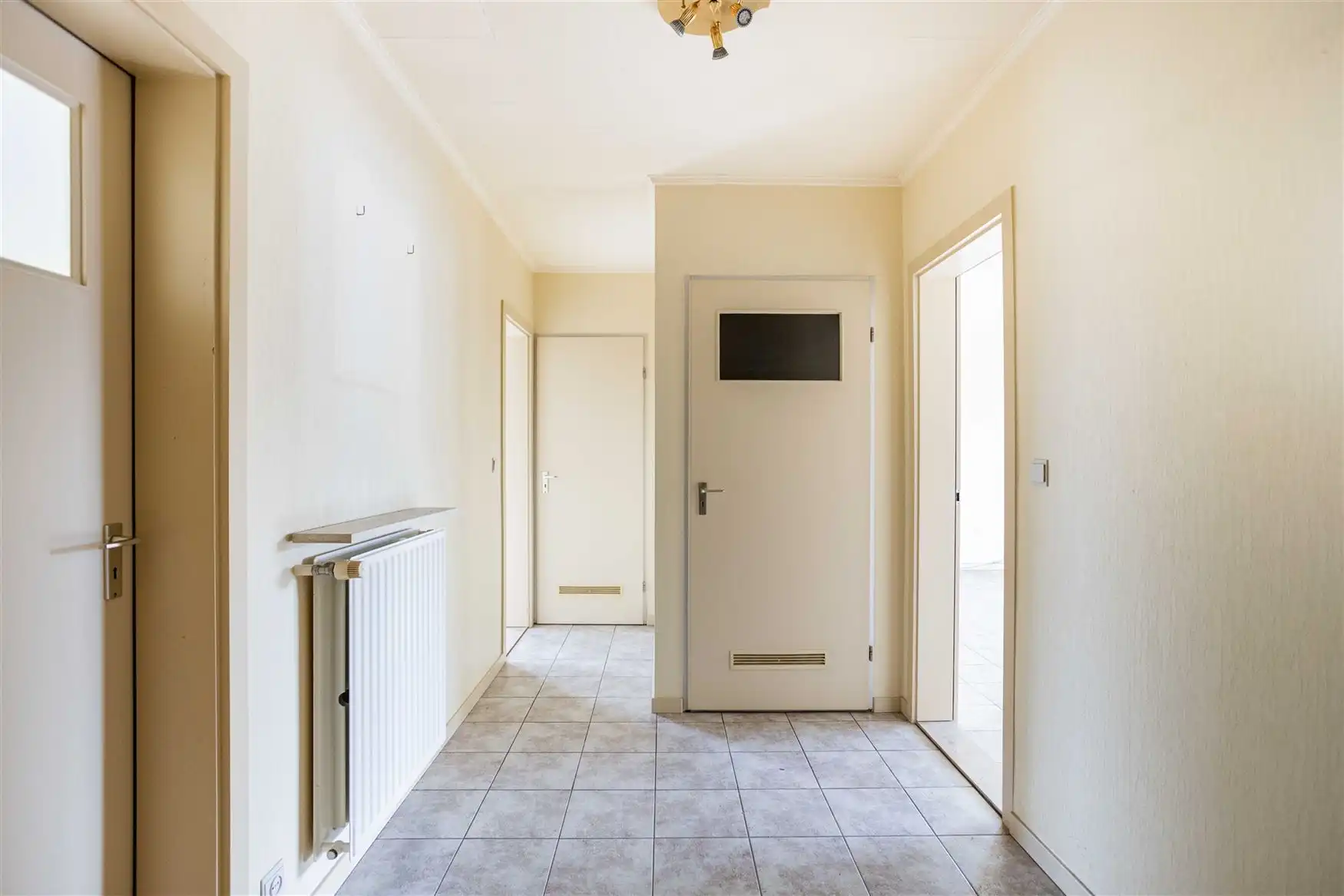 Ruim 3-slaapkamerappartement met zonneterras in Zwijnaarde foto 2