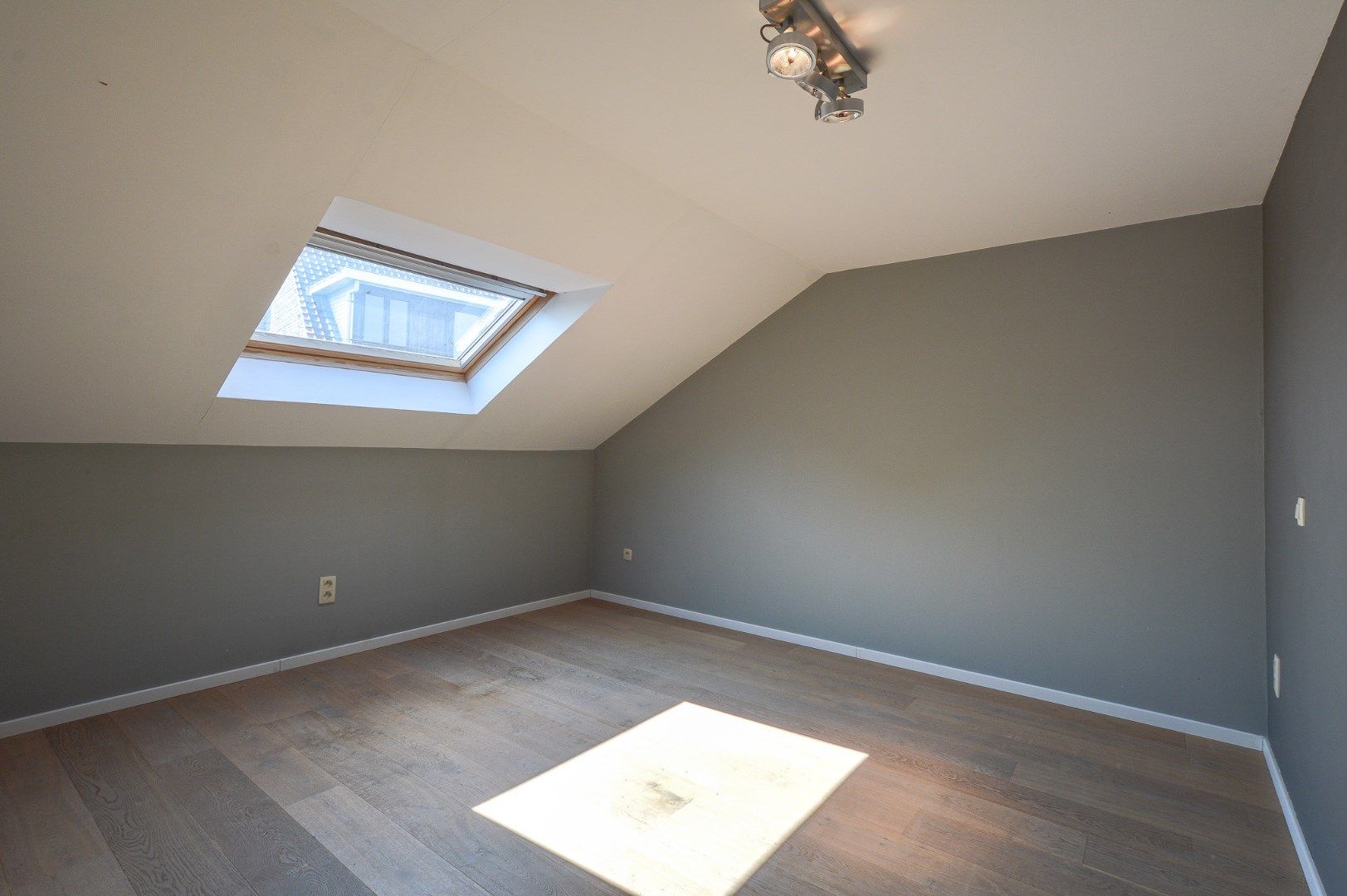 Ruime villa te huur in Oudenburg – ideaal voor kangoeroewonen! foto 18