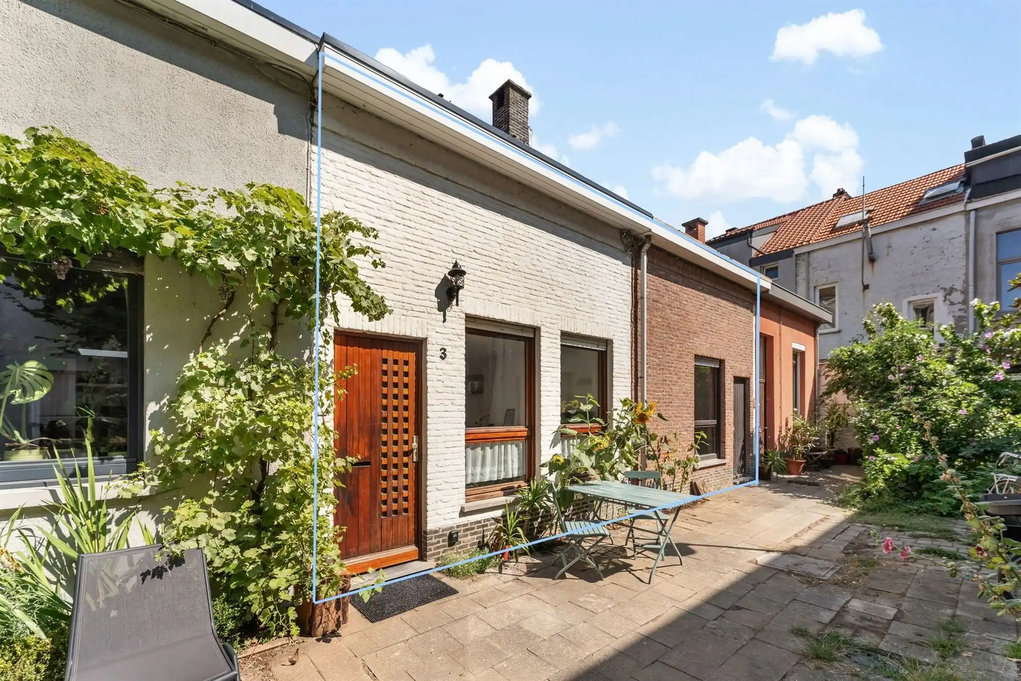 Steegwoning met naastliggend atelier/opslagplaats foto 26