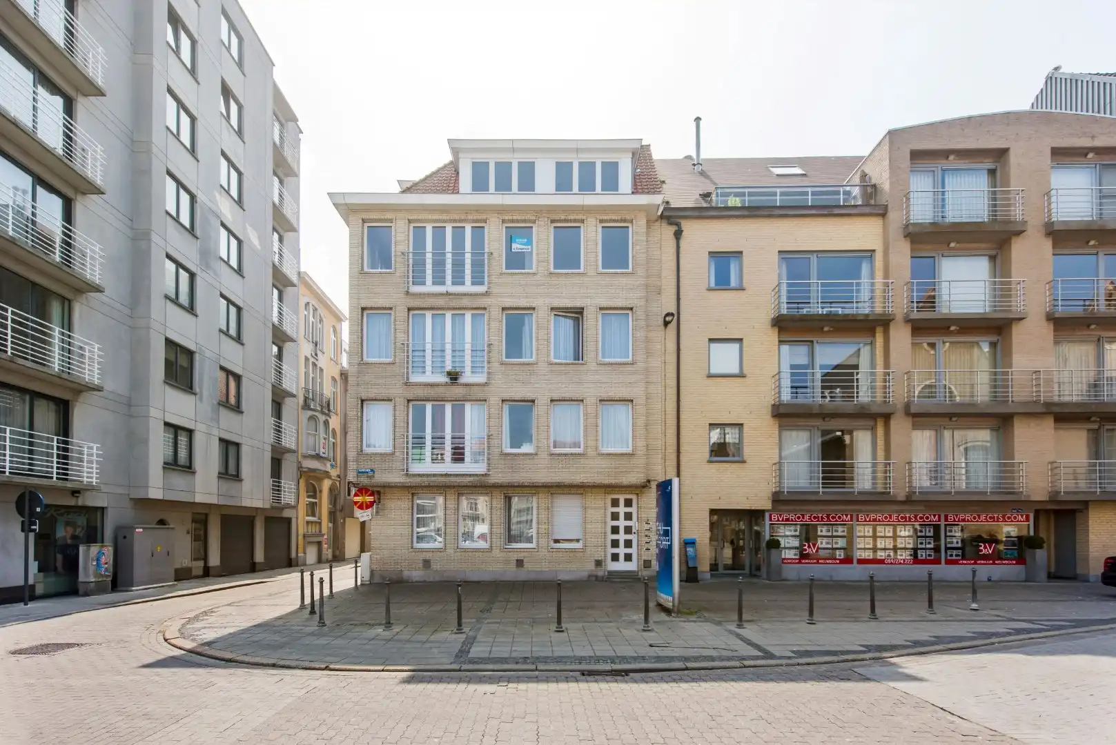 Opbrengsteigendom te koop in het centrum van Oostende met 5 vergunde appartementen foto 5